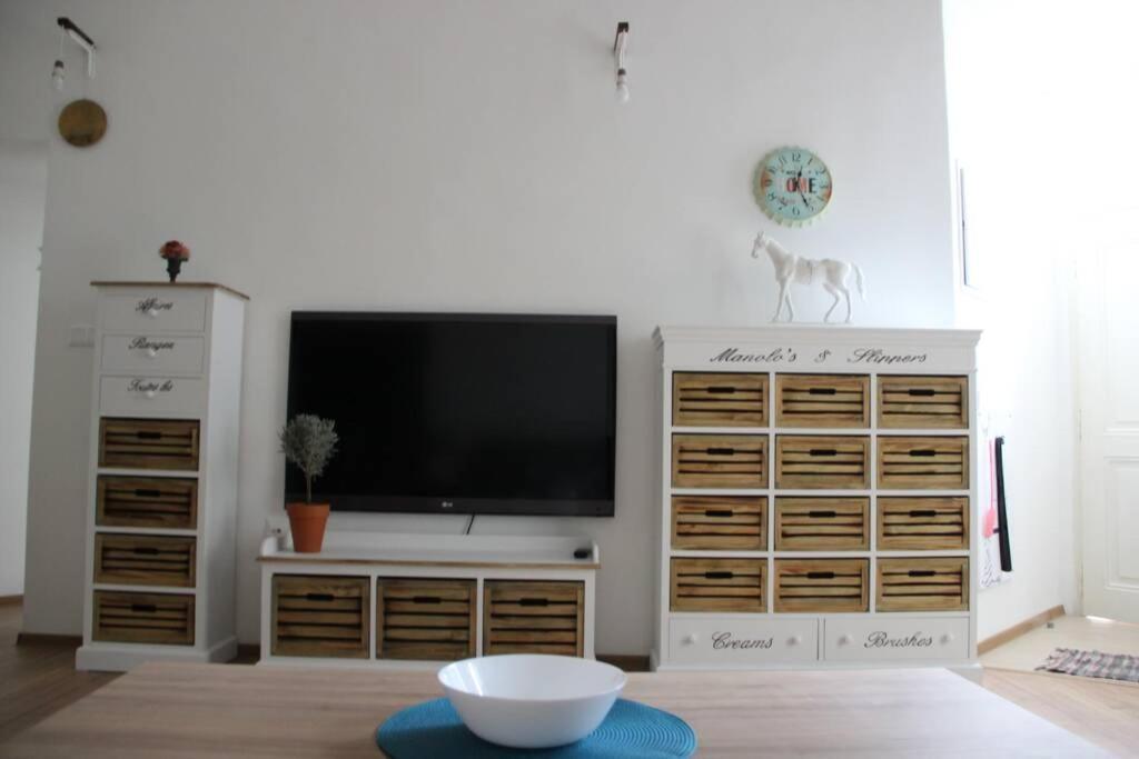 Apartment"Na Hlavnej" Кошице Экстерьер фото