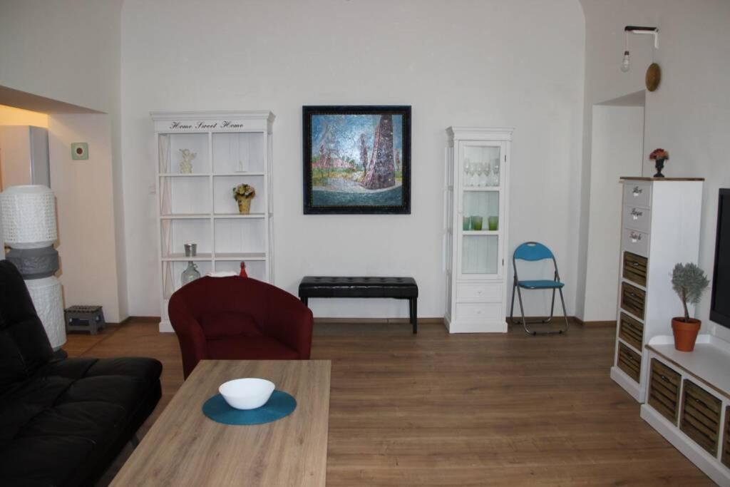 Apartment"Na Hlavnej" Кошице Экстерьер фото